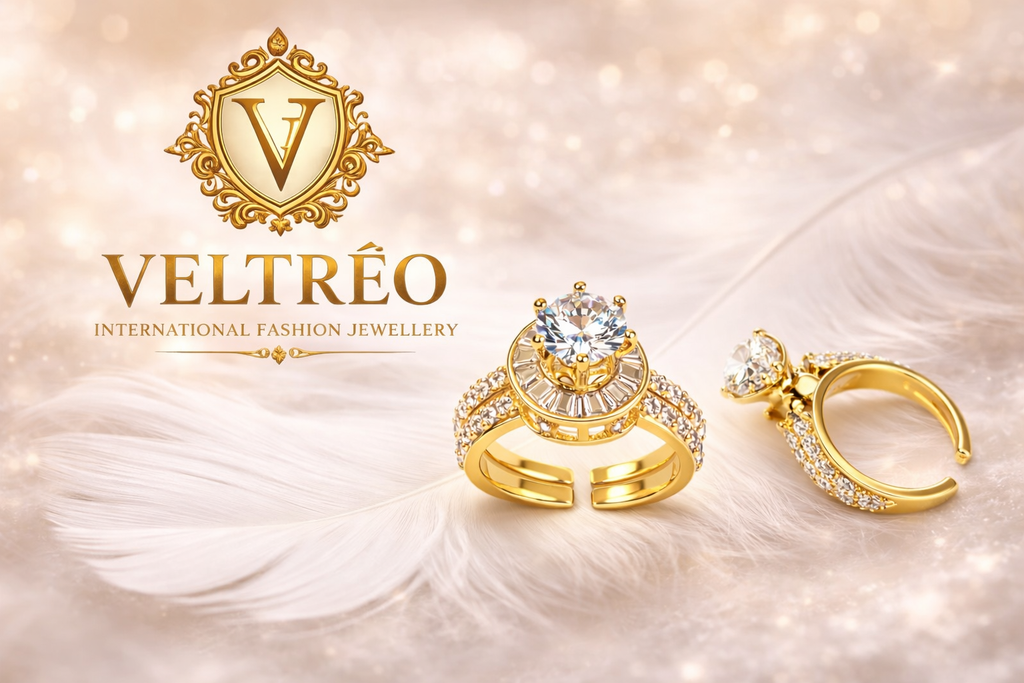 Adjustable Gold-Plated Solitaire Statement Ring for Women, Round Cut Crystal with Halo Design, Wedding & Party Jewelry