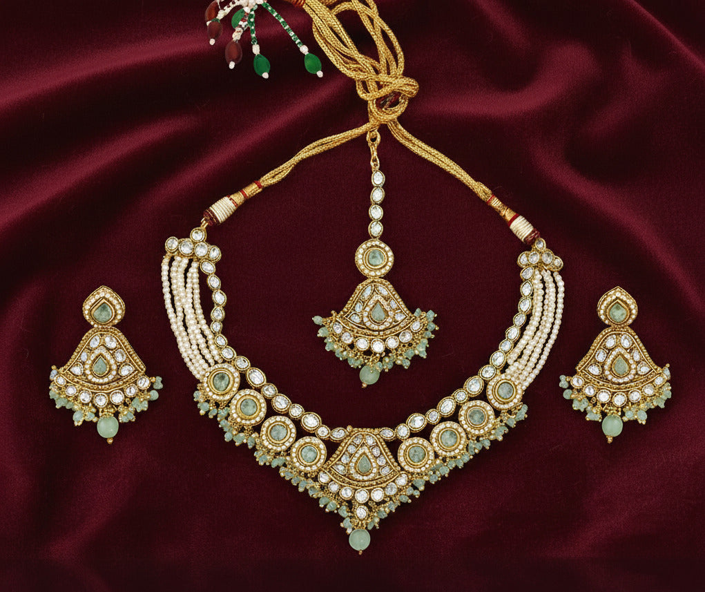 Kundan Pearl & Green Bead Jewellery Set for Women – Maang Tikka & Earrings – Wedding, Festive & Bridal Jewellery
